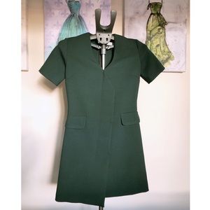 Elegant & simple emerald green dress by Sandro 👗